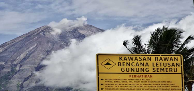 Erupsi Besar, Status Gunung Semeru Meningkat Dari Waspada ke Siaga