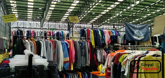 Geliat Bisnis Thrifting Di Ujung Tanduk