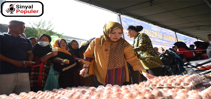 Jelang Akhir Tahun, Warga Senang Dilayani Gubernur Wagub Di Pasar Murah